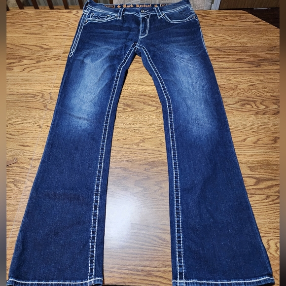 Like NEW - Picture 4 of 9